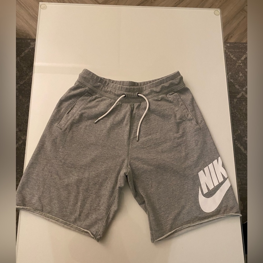 Men’s medium Nike Shorts